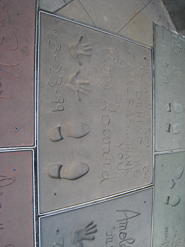 1316 California 2008-03 LA Scene.jpg - A visit to the Los Angeles California area in March of 2008. Activities ranged from Monets at the Getty, street hawkers at Venice Beach, movie look-alikes at Grauman's Chinese Theatre, to the Mission at San Juan Capistrano.